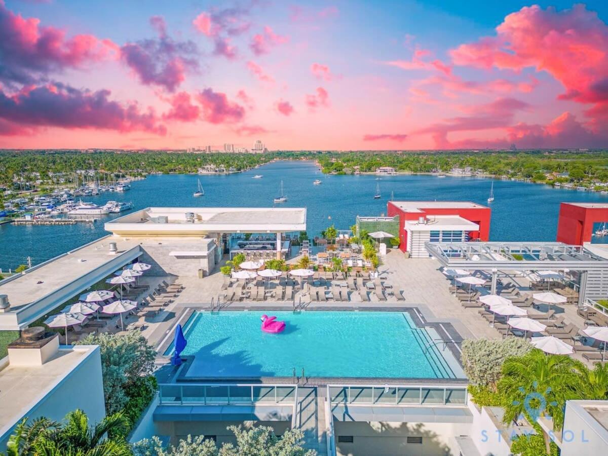 Broad-walk - Pool - Gym & Hot Tub Hébergement de vacances Hollywood